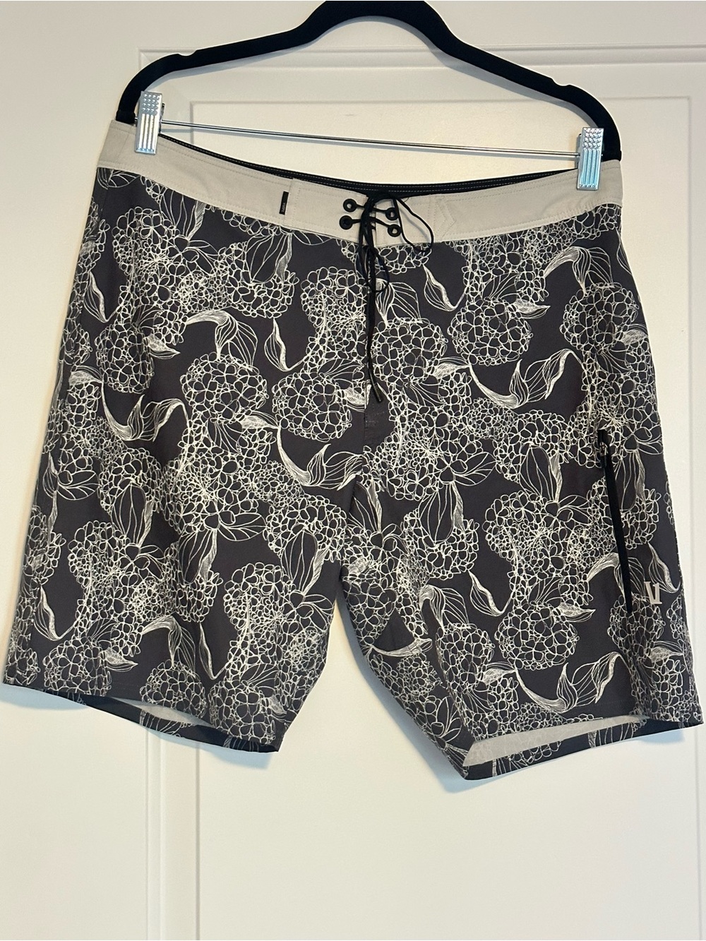 Vuori Infinity Boardshorts Hydrangea print
